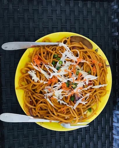 Chowmein noodles
