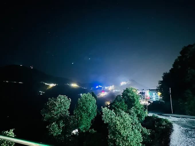 Night view of the valley from Paul's Hotel Bhedetar